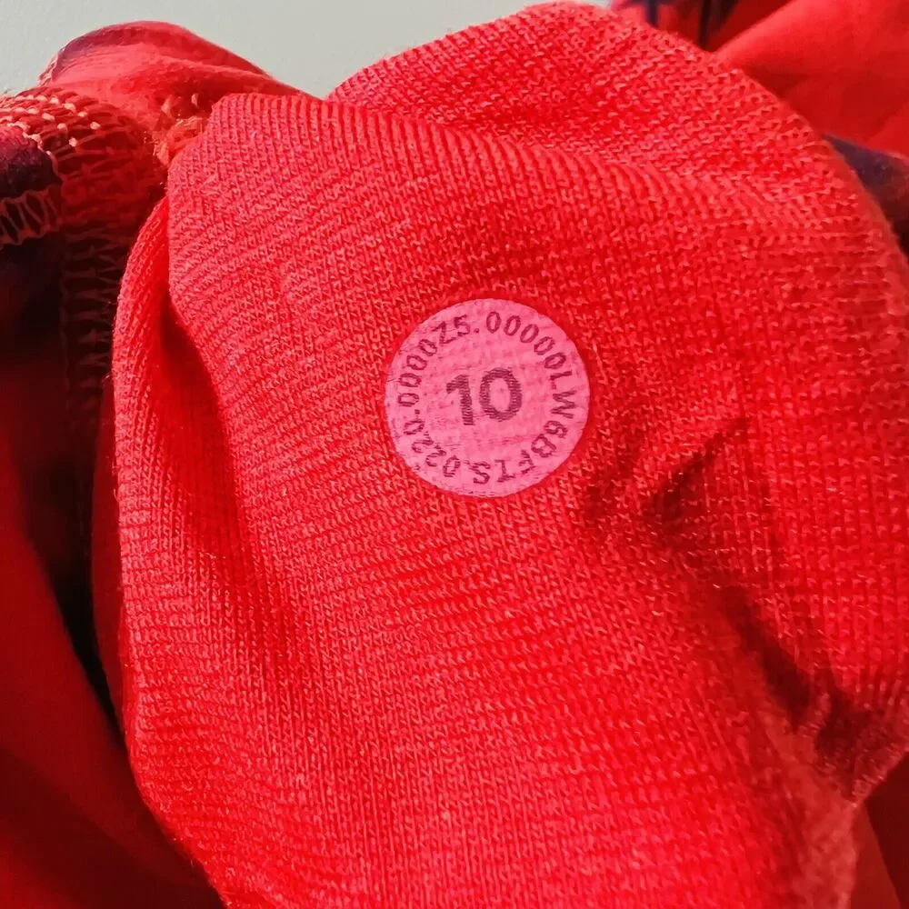 LULULEMON ATHLETICA Tie Dye Red Black Wunder Train HR Crop 21